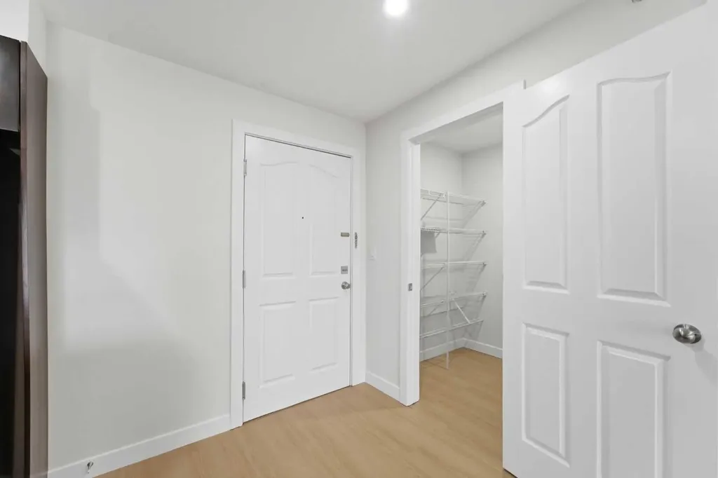 7210 80 Avenue NE Calgary AB T3J0A6