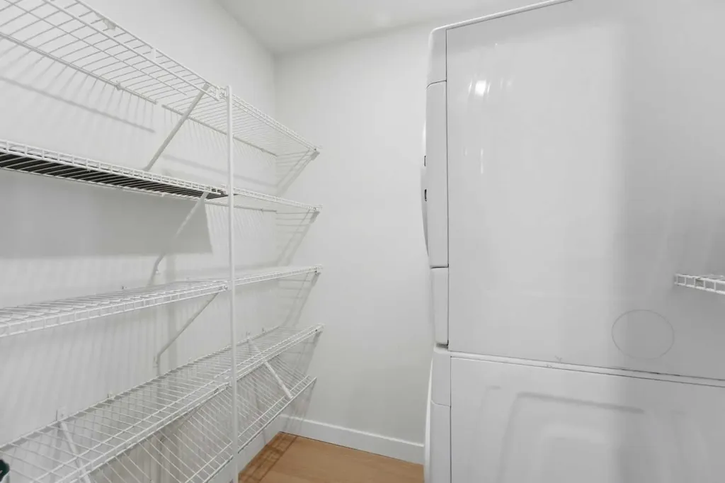 7210 80 Avenue NE Calgary AB T3J0A6