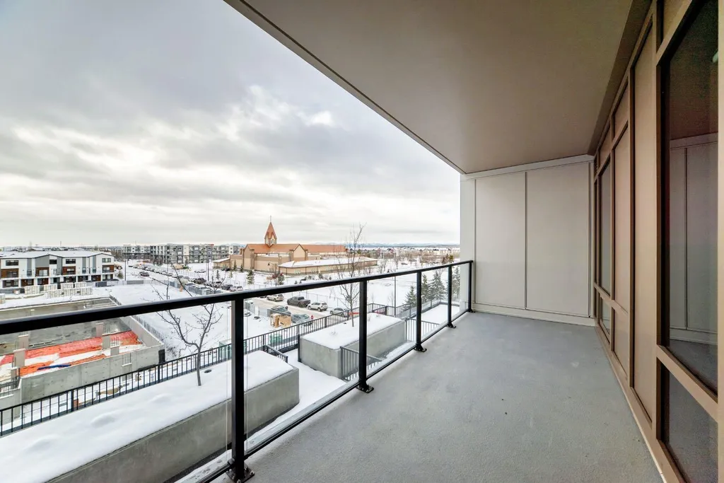 8375 Broadcast Avenue SW Calgary AB T3H 6L3