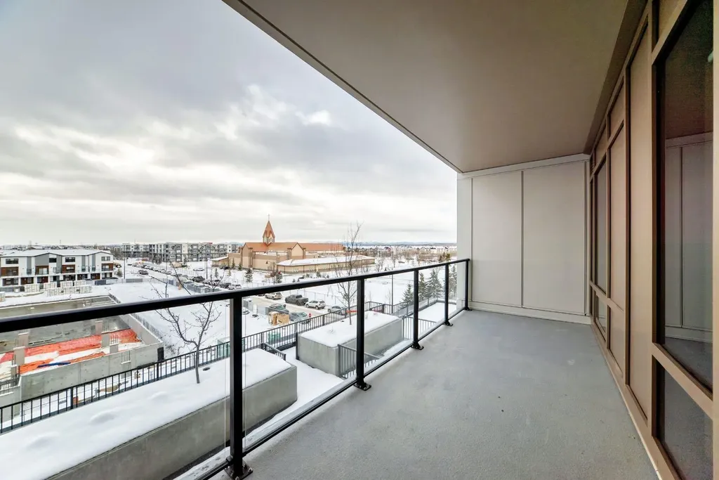 8375 Broadcast Avenue SW Calgary AB T3H 6L3