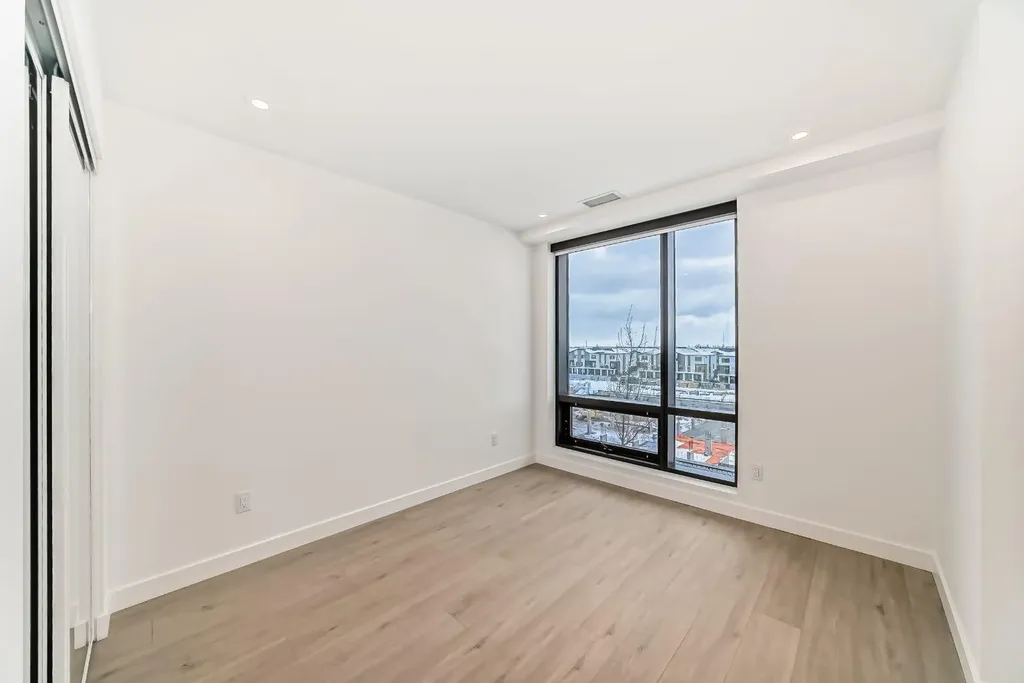 8375 Broadcast Avenue SW Calgary AB T3H 6L3