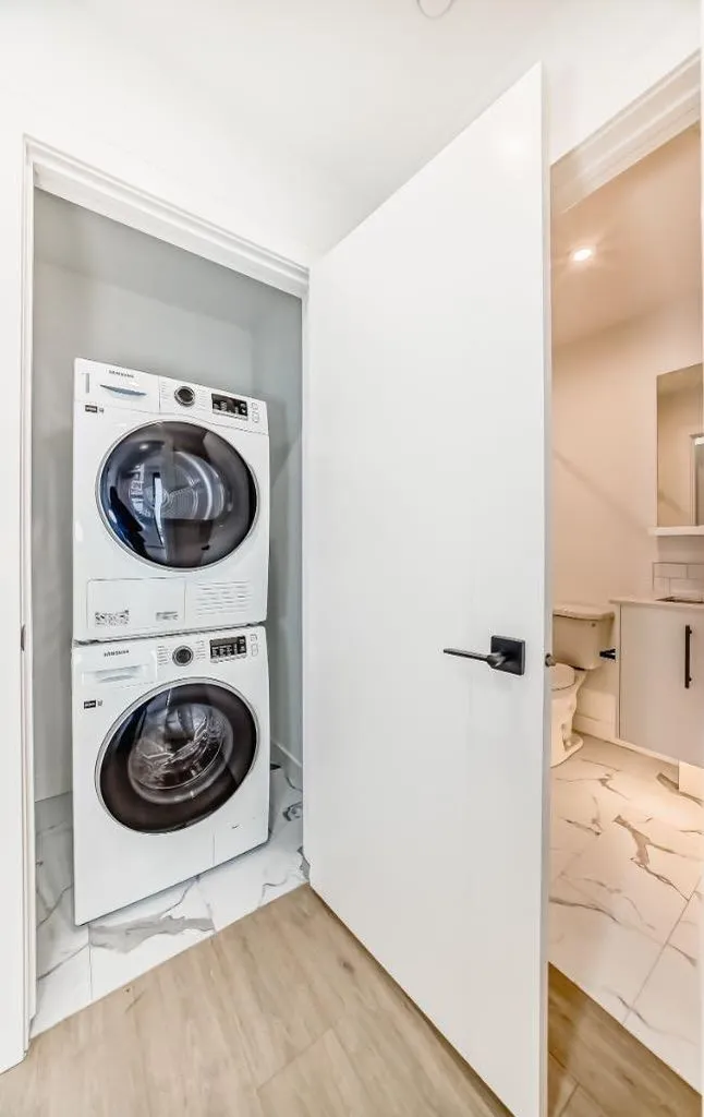 8375 Broadcast Avenue SW Calgary AB T3H 6L3
