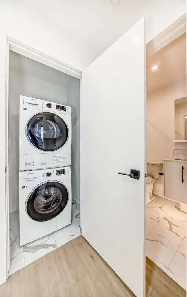 8375 Broadcast Avenue SW Calgary AB T3H 6L3