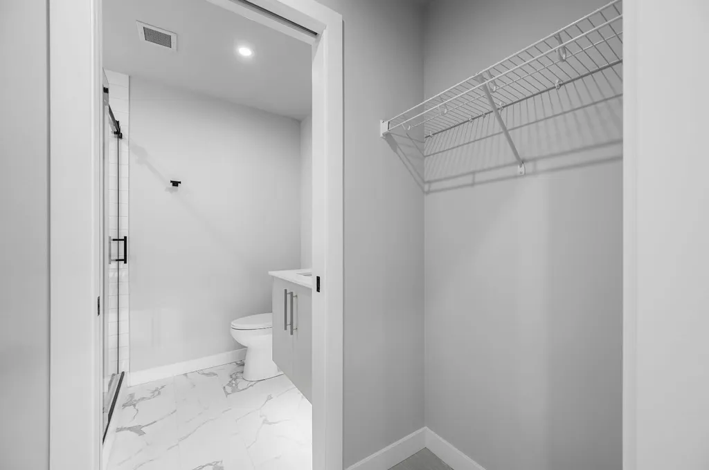 8375 Broadcast Avenue SW Calgary AB T3H 6L3