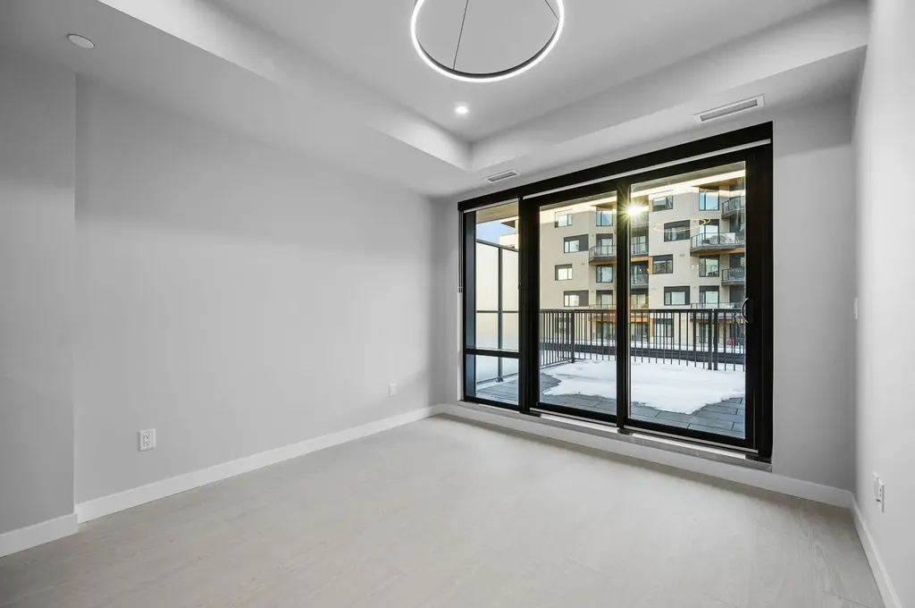 8375 Broadcast Avenue SW Calgary AB T3H 6L3
