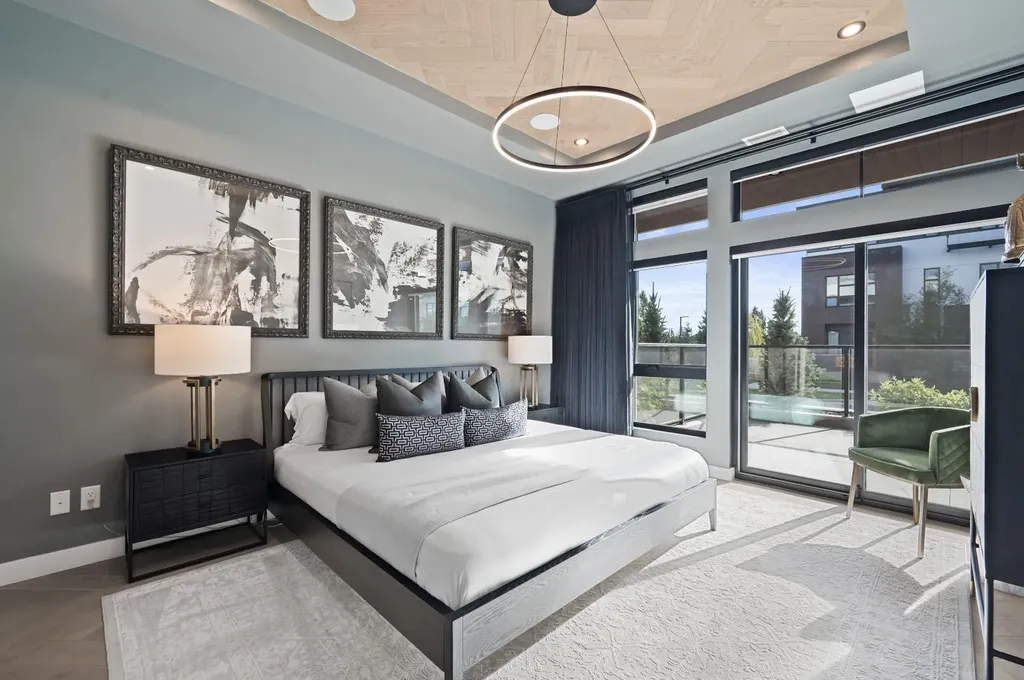 835 78 Street SW Calgary AB T3H6H6