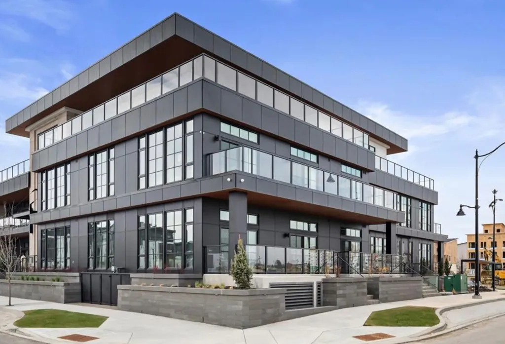 835 78 Street SW Calgary AB T3H6H6