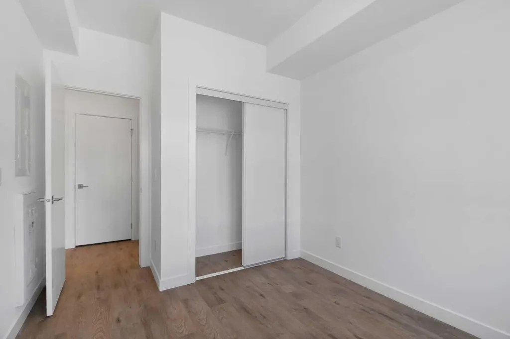 6 Merganger Drive W Chestermere AB T1X2Y2