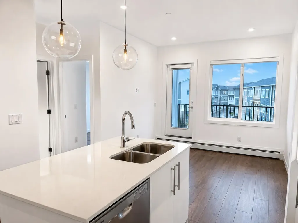 6 Merganger Drive W Chestermere AB T1X2Y2