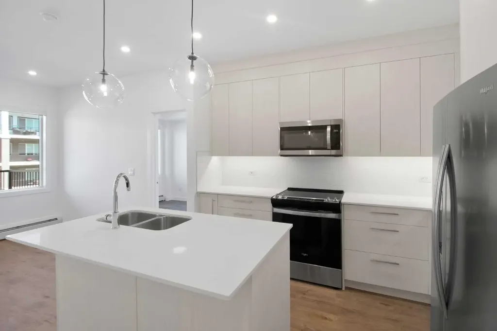 6 Merganger Drive W Chestermere AB T1X2Y2