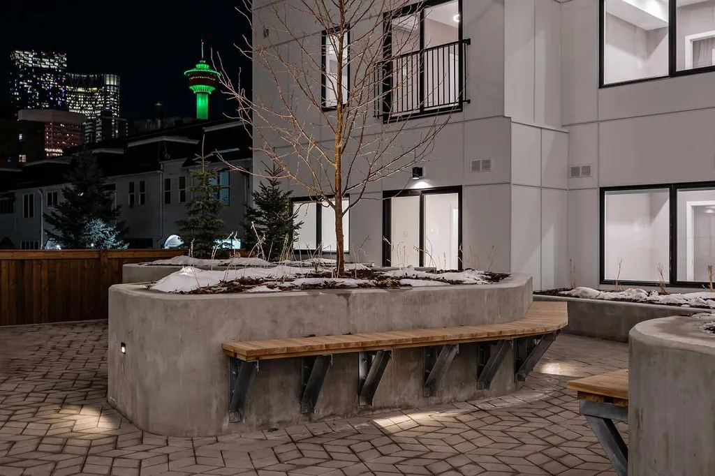 310 15 Avenue SW Calgary AB T2R 1S9