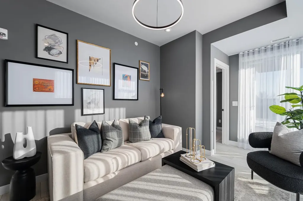 310 15 Avenue SW Calgary AB T2R 1S9