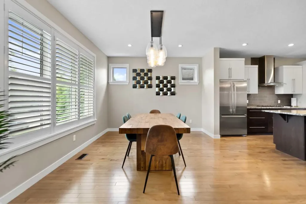 124 25 Avenue NE Calgary AB T2X 1X8