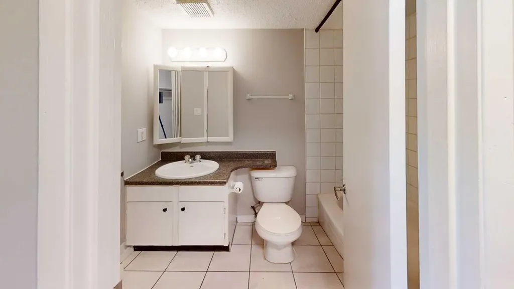 10028 105 Avenue Grande Prairie AB T8V1H1