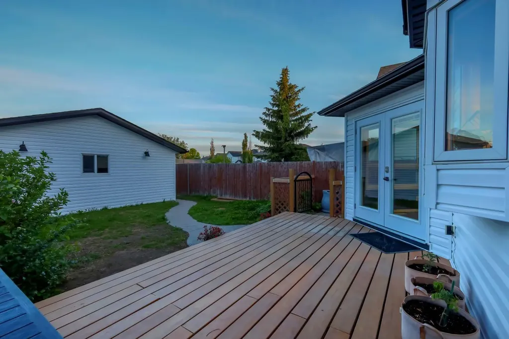258 Coville Crescent NE Calgary AB T3K 5E6