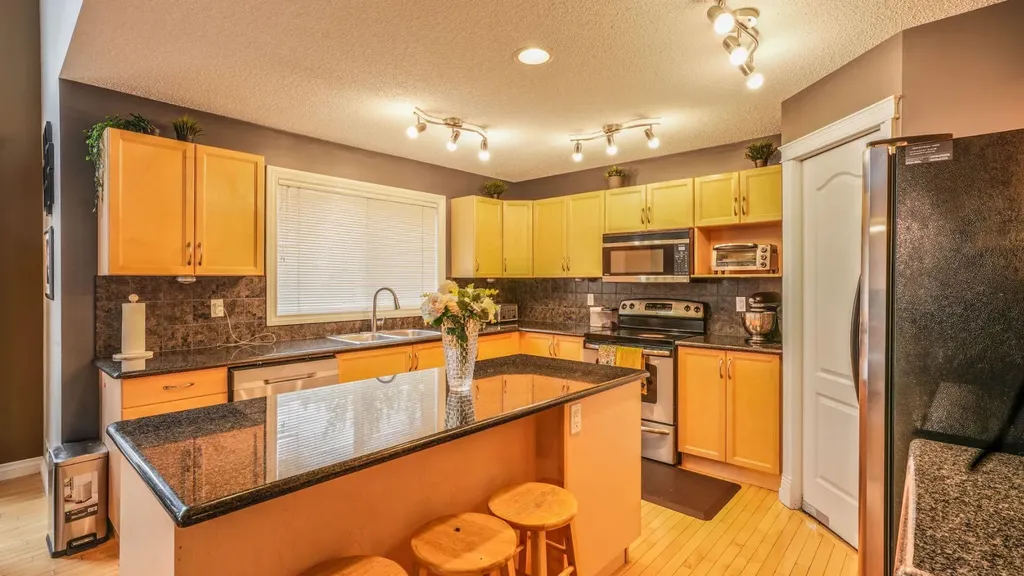 172 West Creek Boulevard Chestermere AB T1X1L8