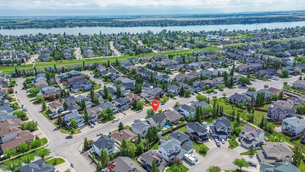 172 West Creek Boulevard Chestermere AB T1X1L8