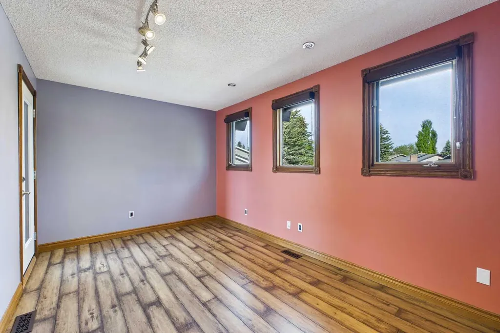 168 Canterville Drive SW Calgary AB T2W3X2