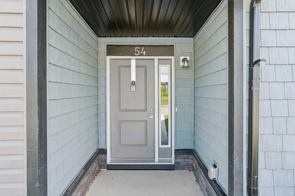54 Evanscrest Manor NW Calgary AB T3P2A3