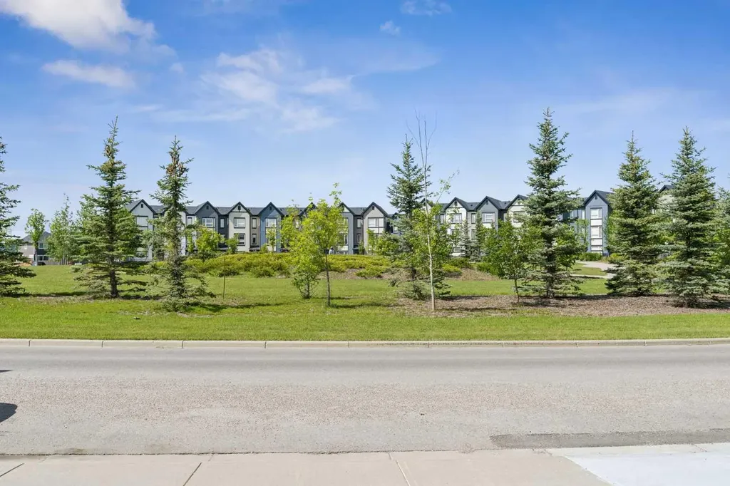 54 Evanscrest Manor NW Calgary AB T3P2A3