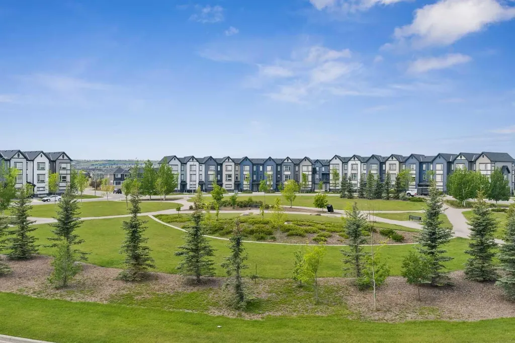 54 Evanscrest Manor NW Calgary AB T3P2A3
