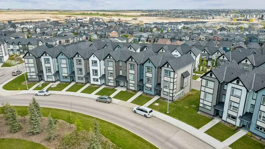 54 Evanscrest Manor NW Calgary AB T3P2A3