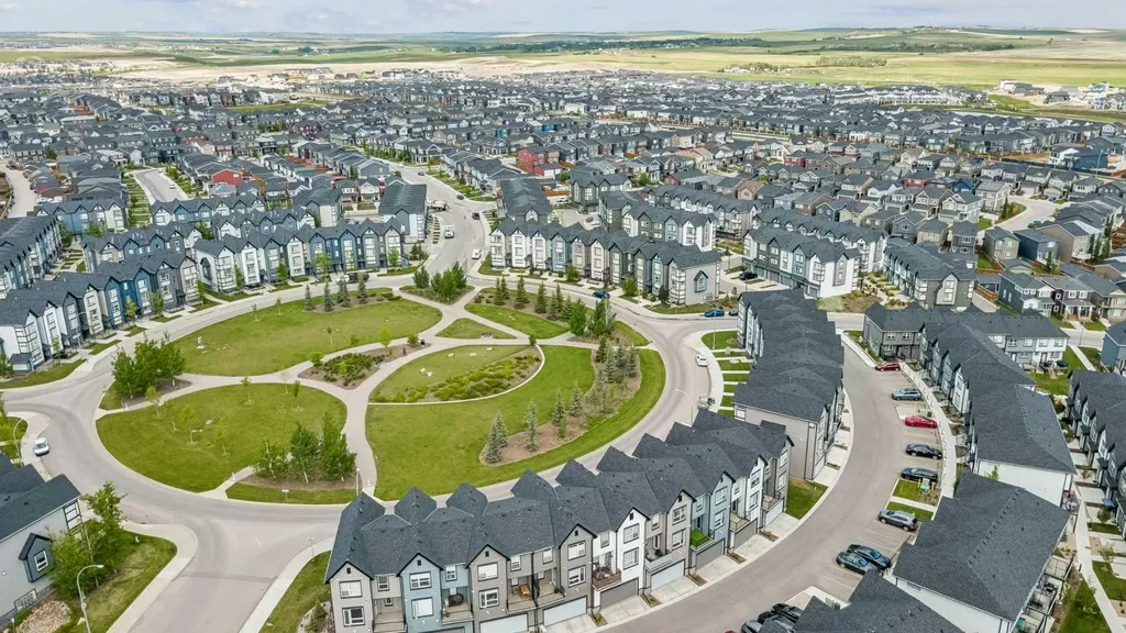 54 Evanscrest Manor NW Calgary AB T3P2A3