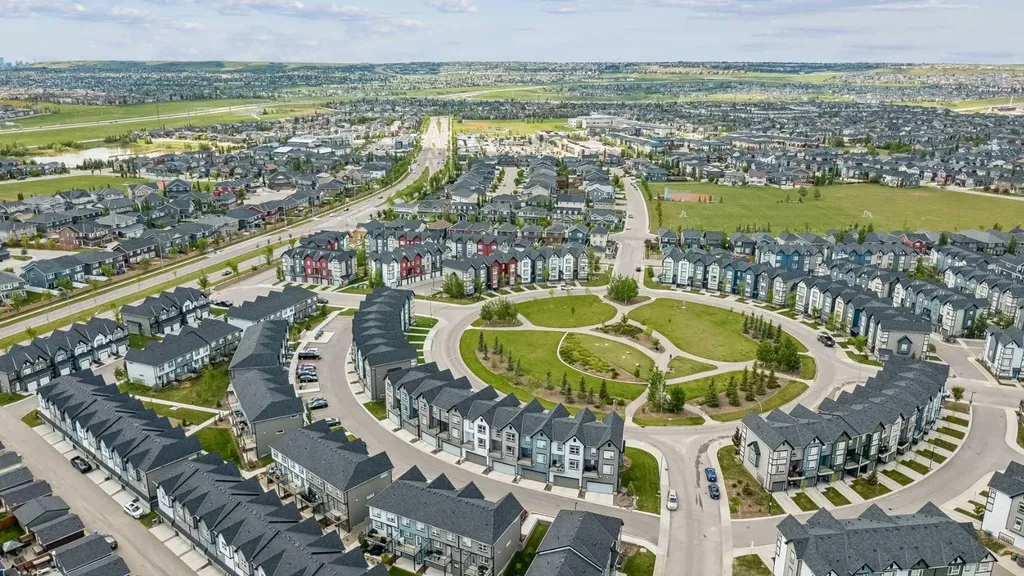 54 Evanscrest Manor NW Calgary AB T3P2A3