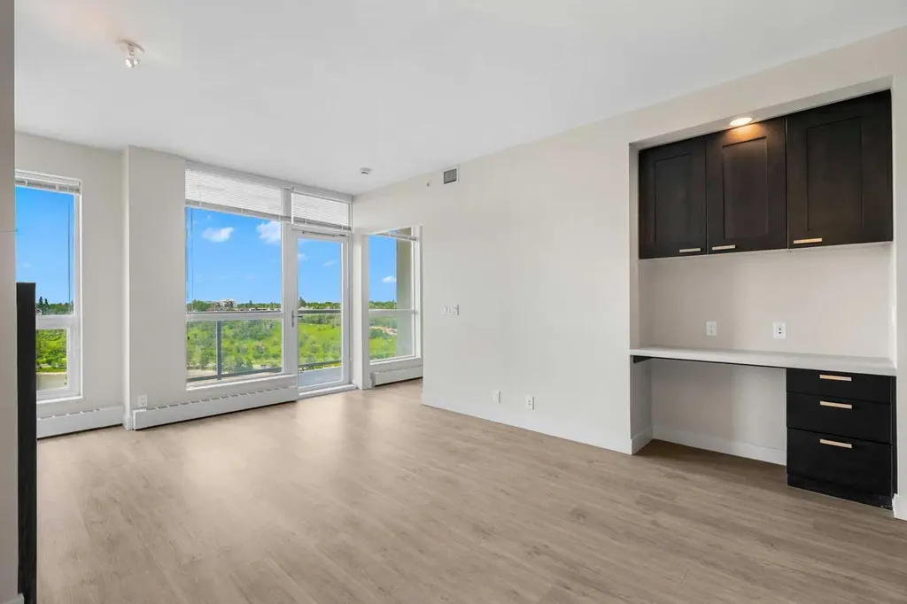 222 Riverfront Avenue SW Calgary AB T2P 0X2