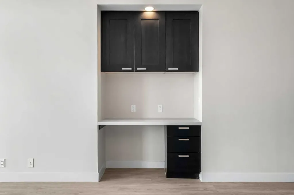 222 Riverfront Avenue SW Calgary AB T2P 0X2