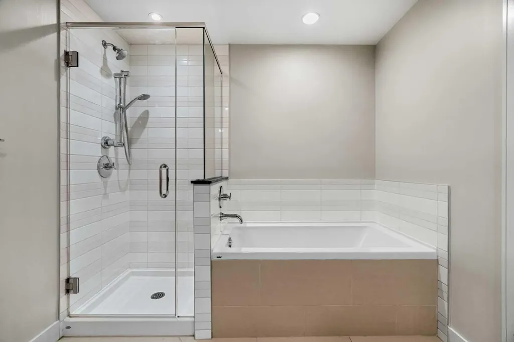 222 Riverfront Avenue SW Calgary AB T2P 0X2