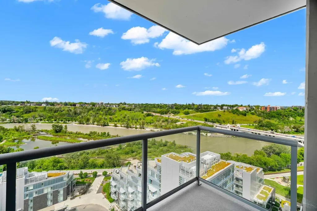 222 Riverfront Avenue SW Calgary AB T2P 0X2