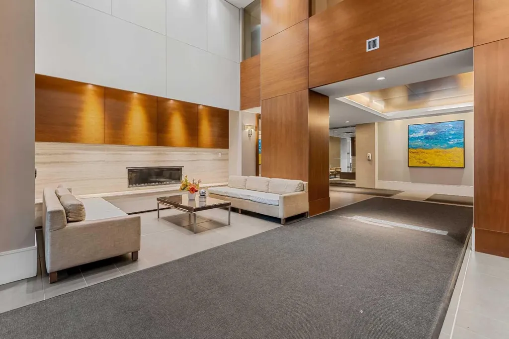 222 Riverfront Avenue SW Calgary AB T2P 0X2
