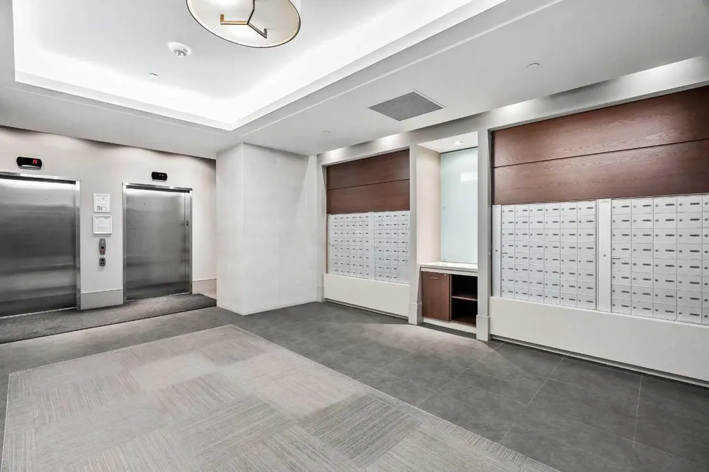 222 Riverfront Avenue SW Calgary AB T2P 0X2