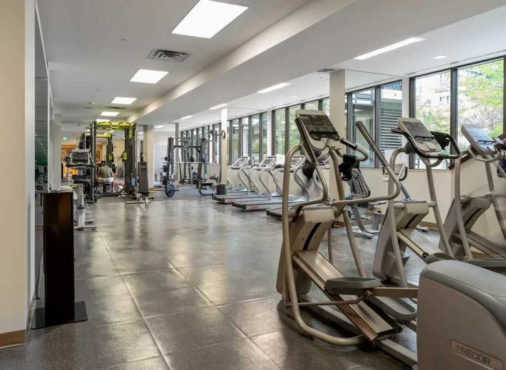 222 Riverfront Avenue SW Calgary AB T2P 0X2