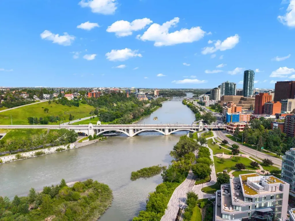 222 Riverfront Avenue SW Calgary AB T2P 0X2