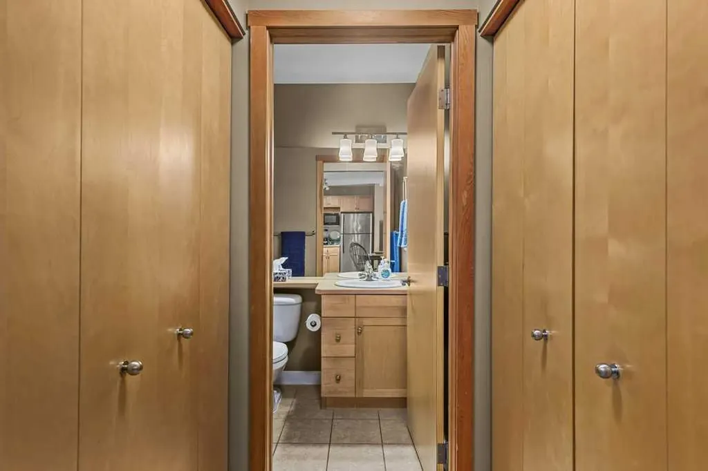160 Kananaskis Way Canmore AB T1W 3E2