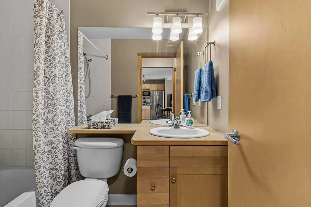 160 Kananaskis Way Canmore AB T1W 3E2