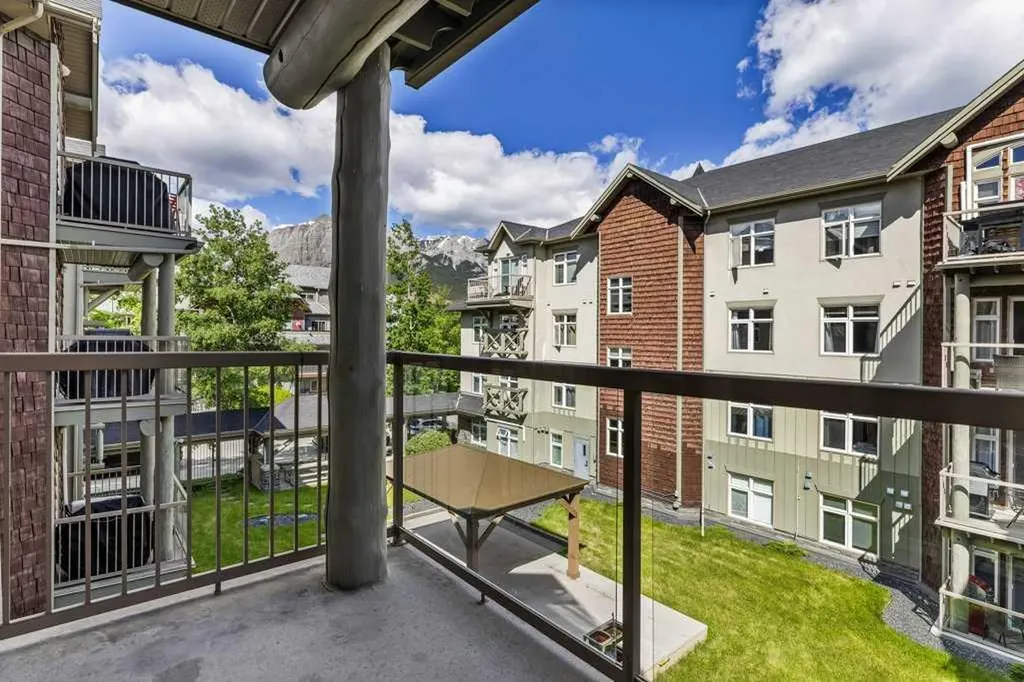 160 Kananaskis Way Canmore AB T1W 3E2