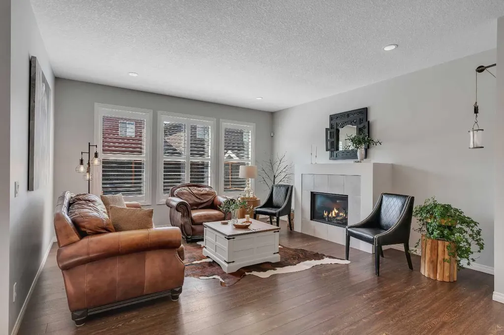 203 Bayview Circle SW Airdrie AB T4B 5A7