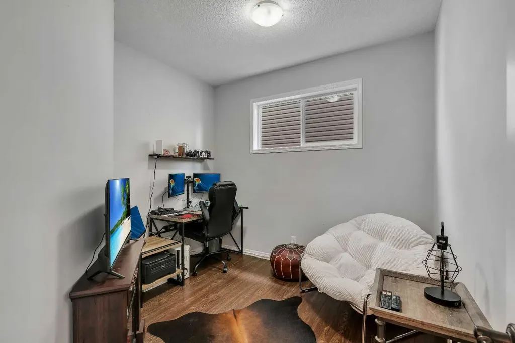 203 Bayview Circle SW Airdrie AB T4B 5A7
