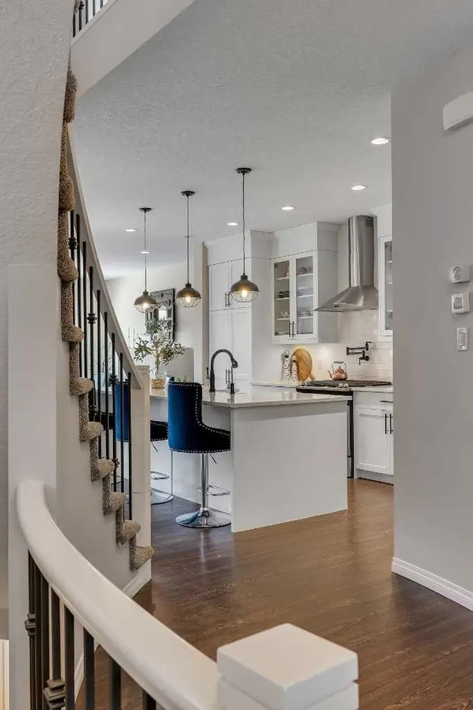 203 Bayview Circle SW Airdrie AB T4B 5A7