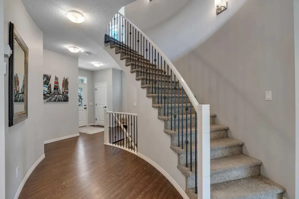 203 Bayview Circle SW Airdrie AB T4B 5A7