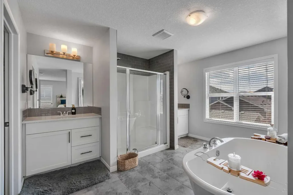 203 Bayview Circle SW Airdrie AB T4B 5A7