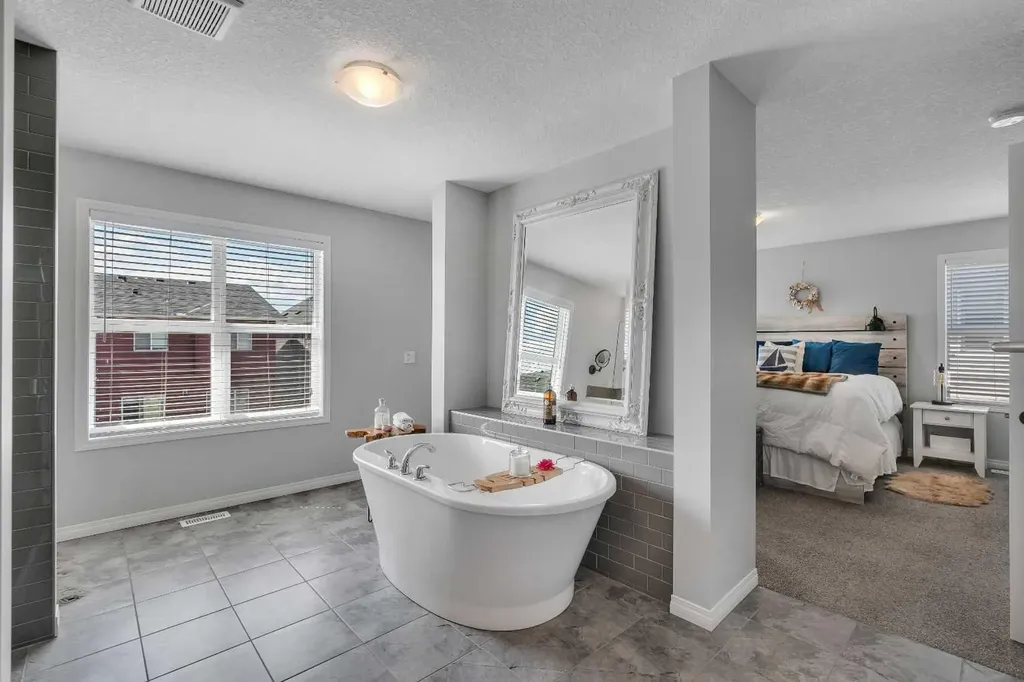 203 Bayview Circle SW Airdrie AB T4B 5A7