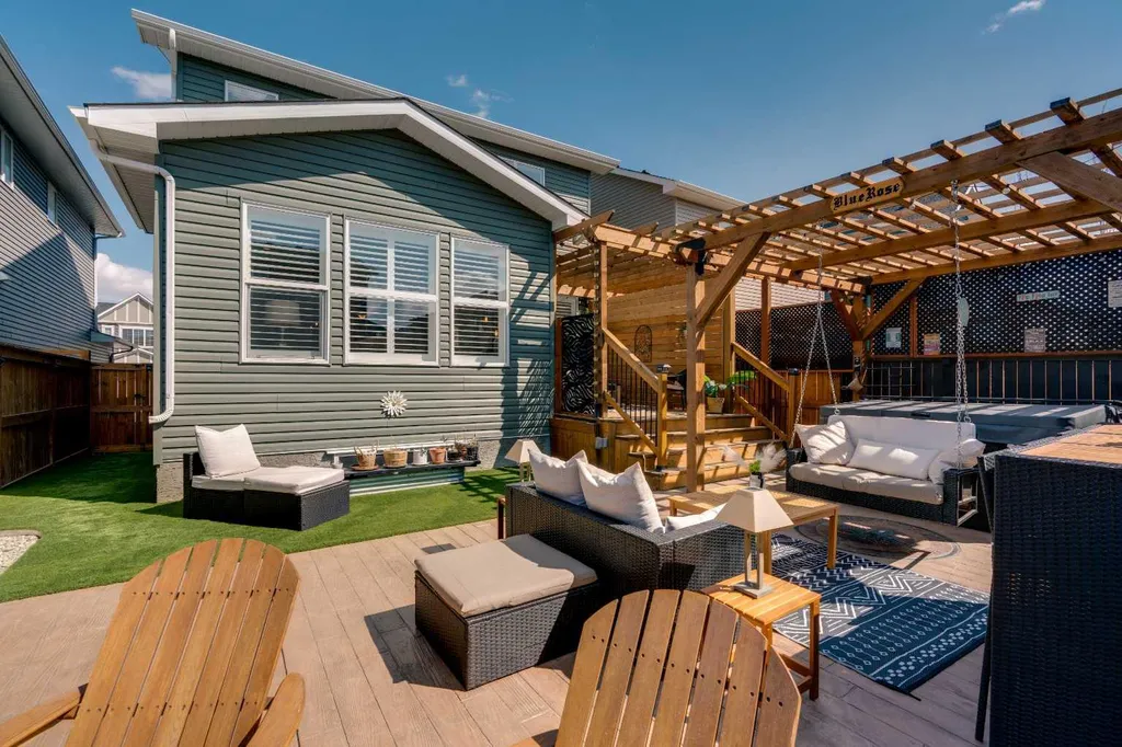 203 Bayview Circle SW Airdrie AB T4B 5A7