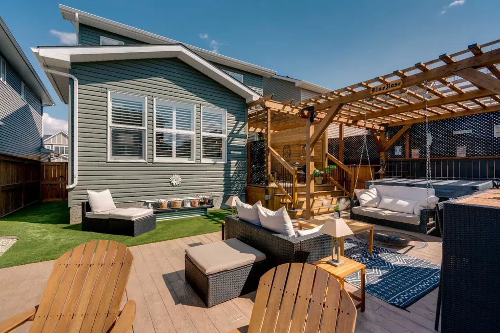 203 Bayview Circle SW Airdrie AB T4B 5A7