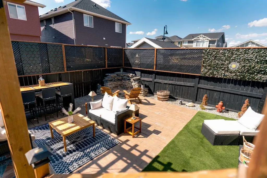 203 Bayview Circle SW Airdrie AB T4B 5A7