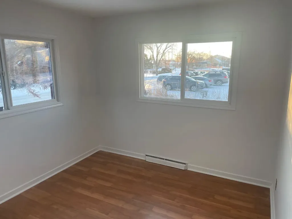 9856 104 Avenue Grande Prairie AB T8V 1E4
