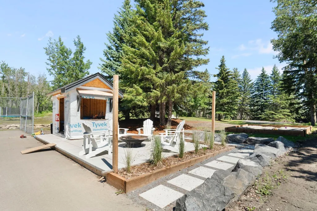 24020 Aspen Drive Rural Rocky View County AB T3R 1A5